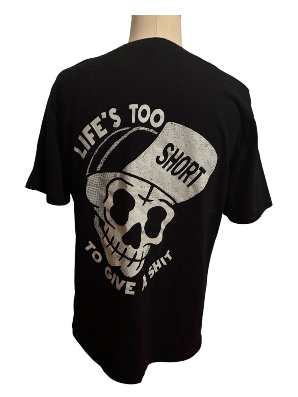 Chicyea | Black Tee Shirt LIFES TOO SHORT TO GIVE A SHIT Skeleton Face Hat SZ L